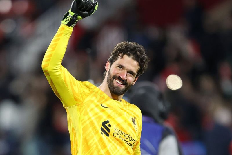 Alisson từng giành Champions League, Premier League và Copa America