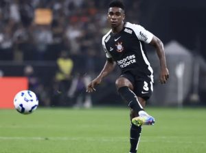 Anh chàng này có tinh thần thi đấu bền bỉ và kỹ năng toàn diện