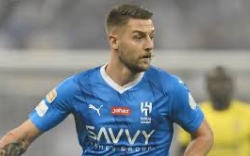 Anh đóng vai trò quyết định lối chơi của Lazio.