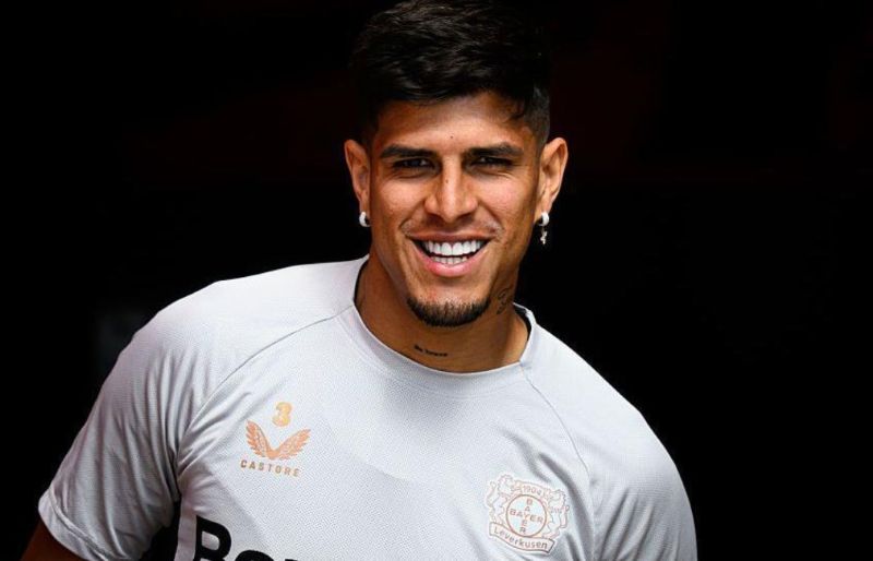 Anh sở hữu khả năng phát triển bóng thông minh và phối hợp nhịp nhàng với đồng đội