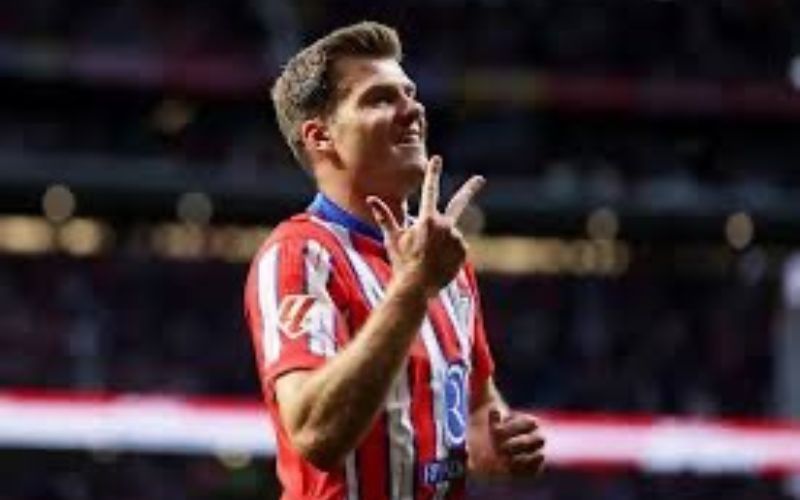 Anh sở hữu tư duy chiến thuật vững chắc.