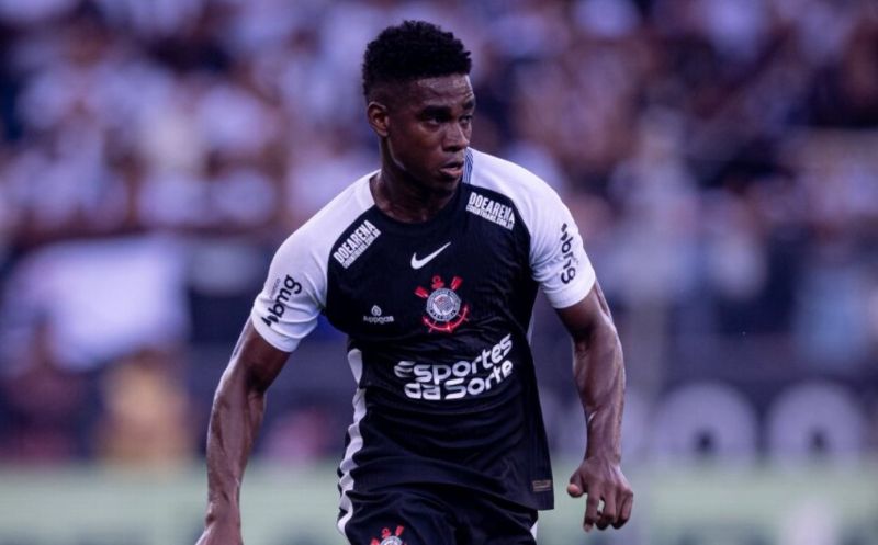 Tài năng và sự nỗ lực của anh truyền cảm hứng cho các cầu thủ trẻ