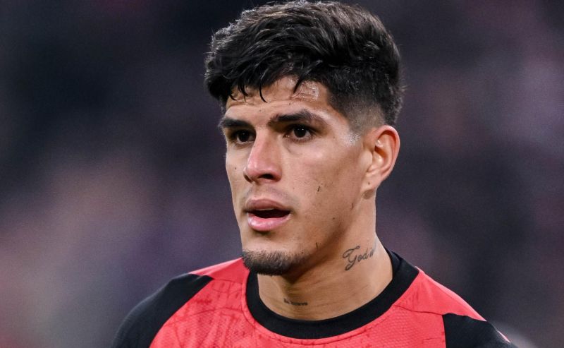 Với sức mạnh, tốc độ và nhãn quan chiến thuật, Piero Hincapié luôn là điểm tựa vững chắc nơi hàng thủ