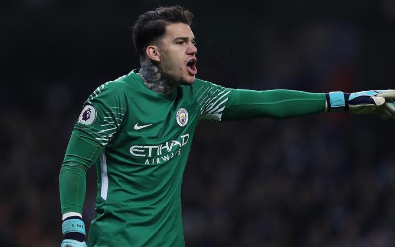 Ederson Moraes gắn liền với hình ảnh một thủ môn lạnh lùng trong khung thành.